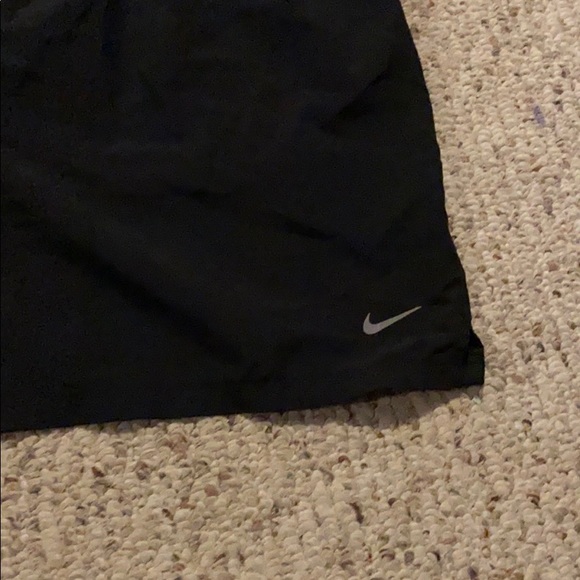 Dry fit Nike shorts - Picture 2 of 4